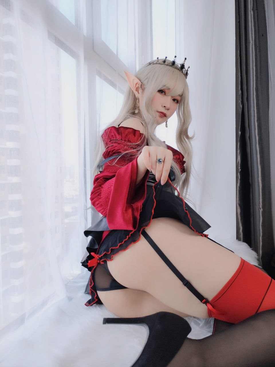 动漫裸体美女被❌❌羞羞翻译中文